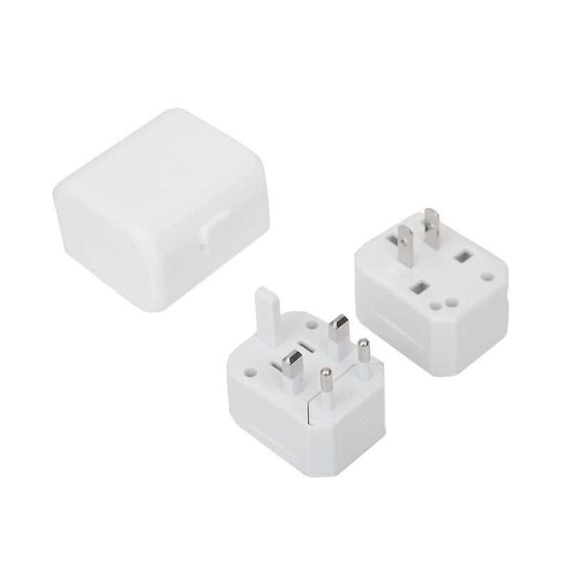 World Travel Adaptor||Escritorio
