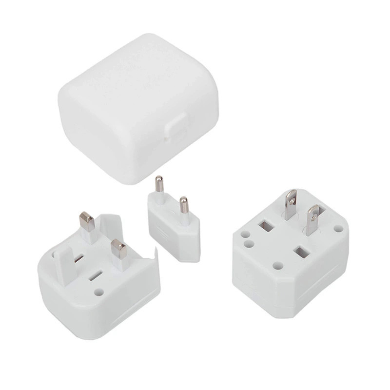 World Travel Adaptor||Escritorio