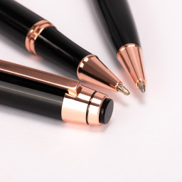 Imagen Alternativa Set de Escritura Thorton Negro con Detalles Encobrizados. 2